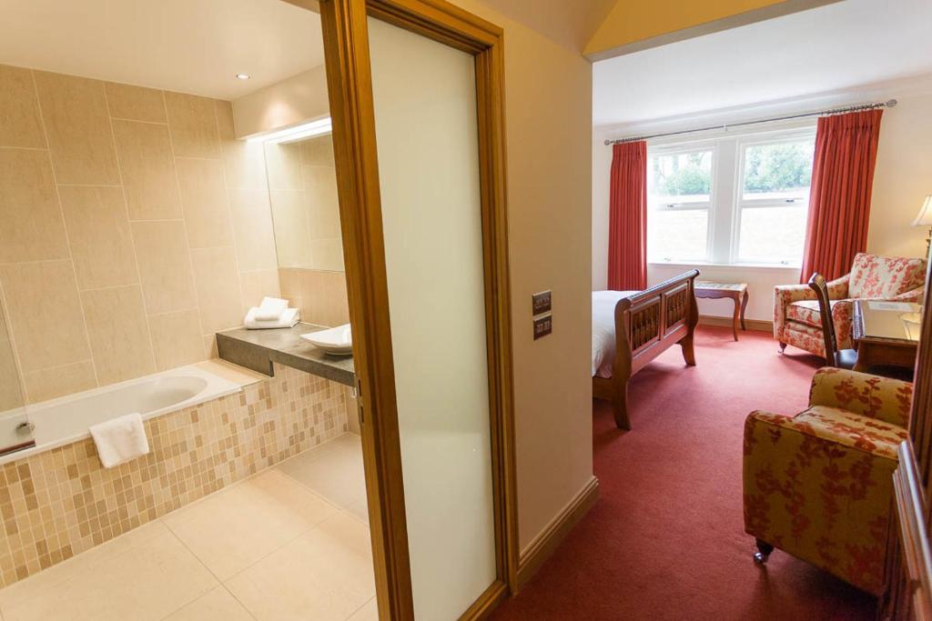 Woodland House Hotel Дъмфрийс Стая снимка